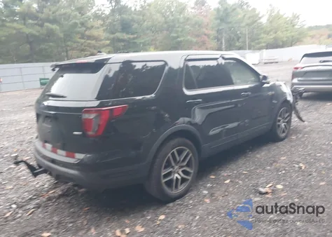 2018 Ford Explorer Sport z USA, uszkodzony, nr VIN 1FM5K8GT6JGC07155